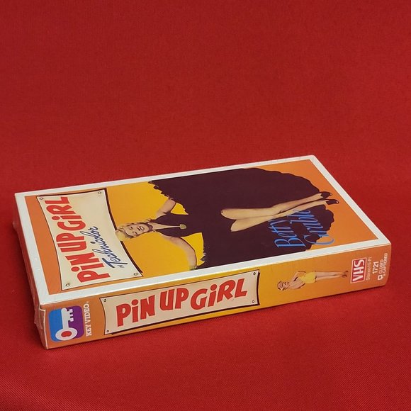 Pin Up Girl in Technicolor Betty Grable 1989 VHS New Sealed - Picture 6 of 8